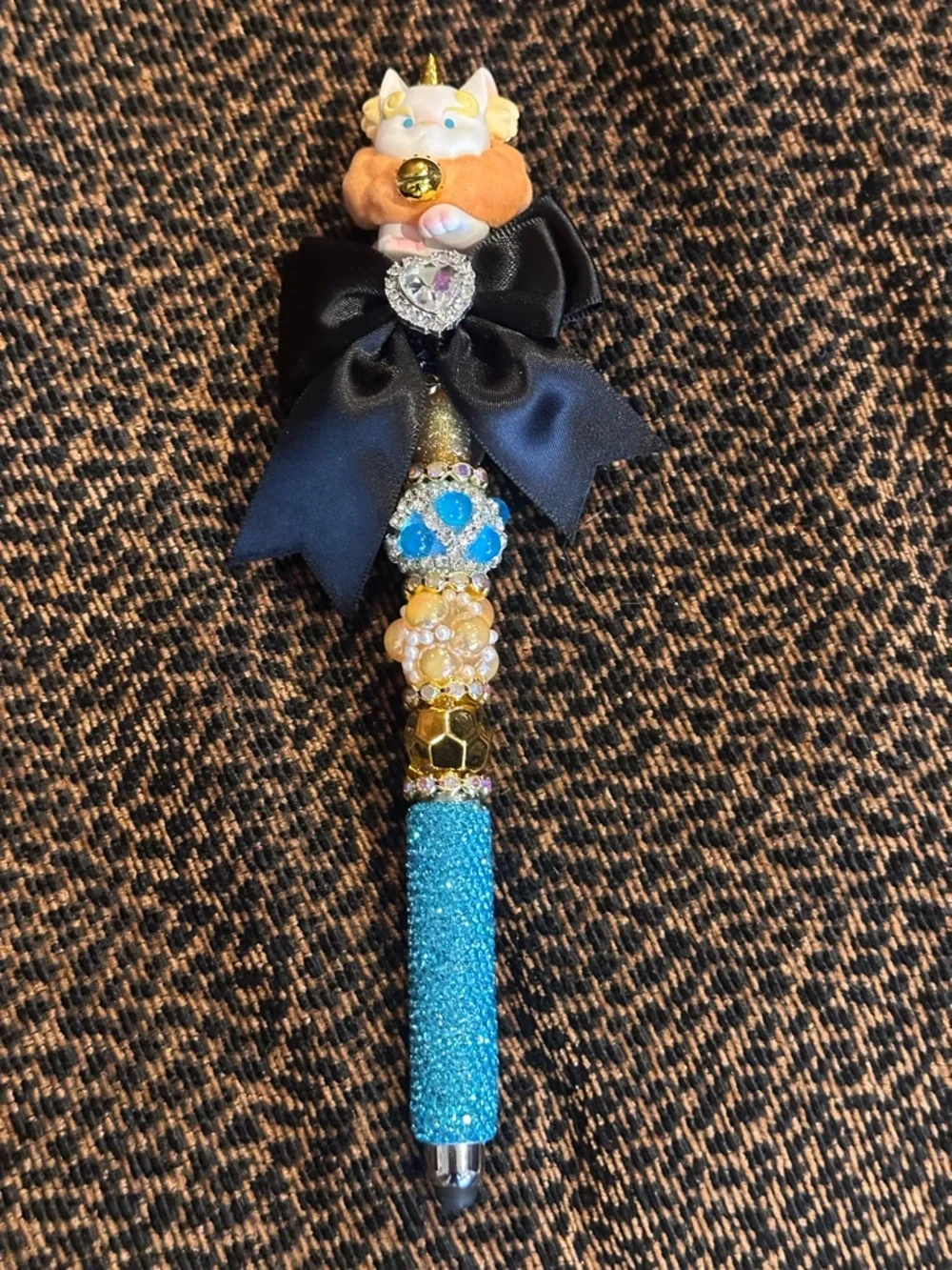 Gorgeous Hand Crafted Pen with an Authentic  DoDo Nami Pet Unicorn as the Focal